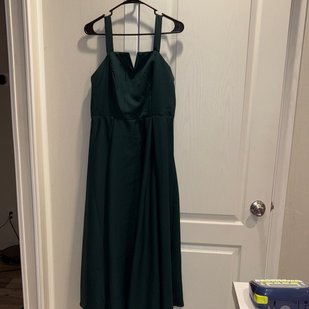 Elegant Green Sleeveless Dress